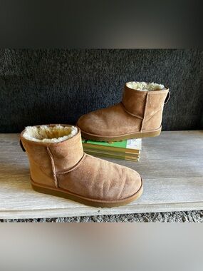 UGG Classic Mini II Boots In Chestnut Brown